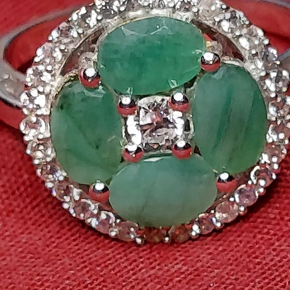 2.11 ct.Emerald and Diamond ring - Picture 5 of 6